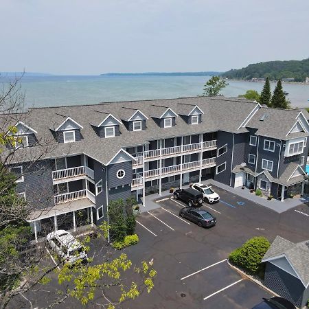 103 North Shore Inn Traverse City Eksteriør billede