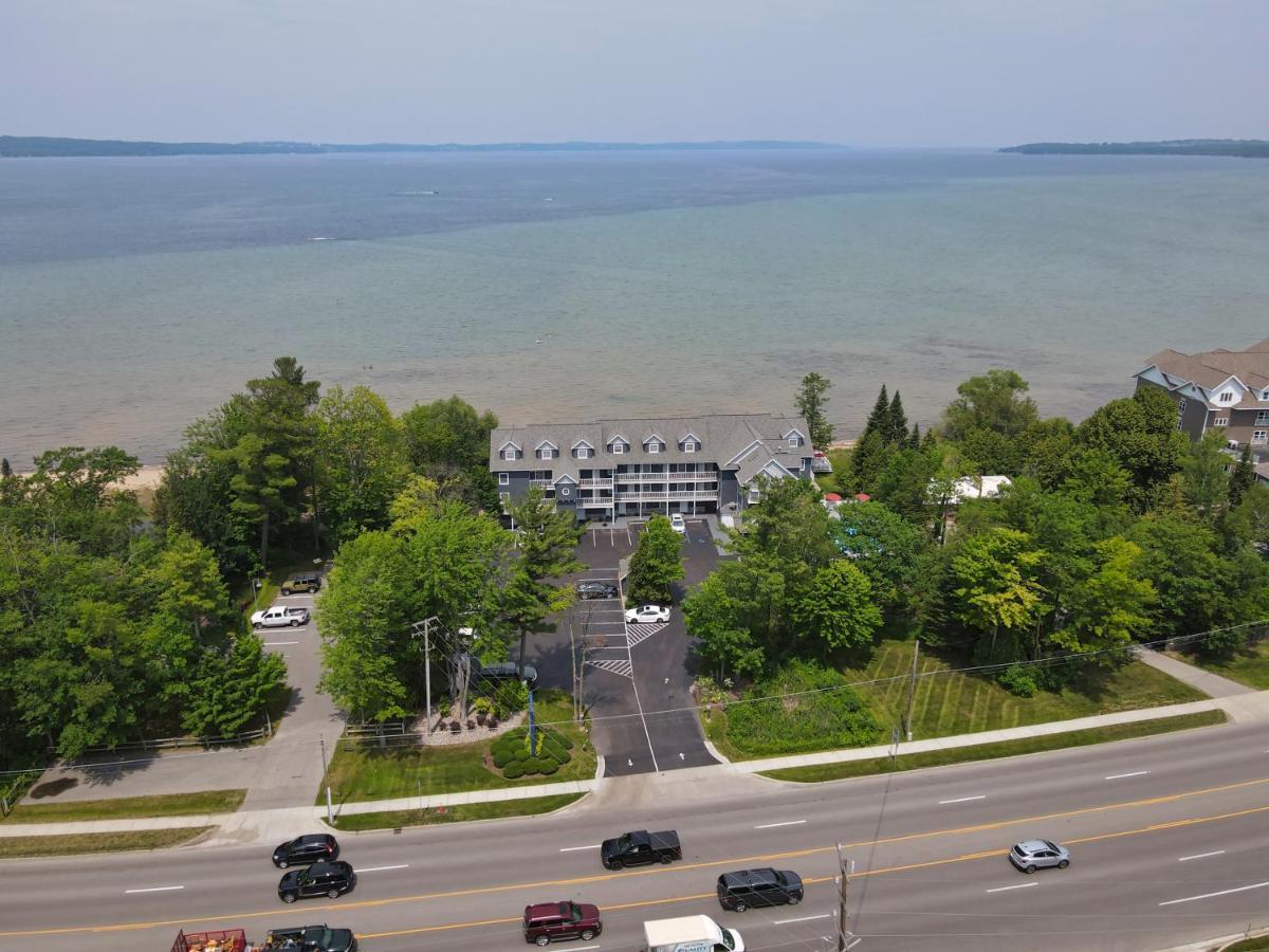103 North Shore Inn Traverse City Eksteriør billede