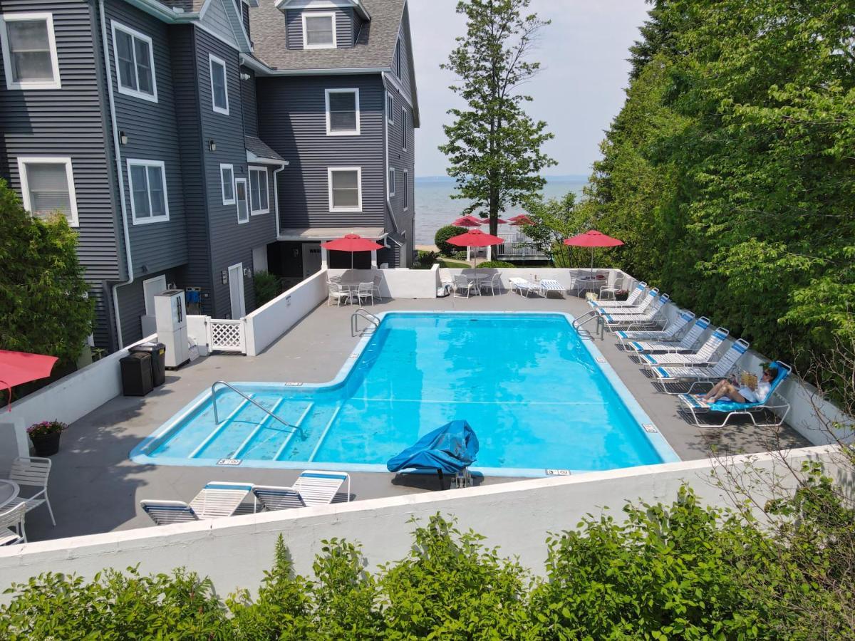 103 North Shore Inn Traverse City Eksteriør billede