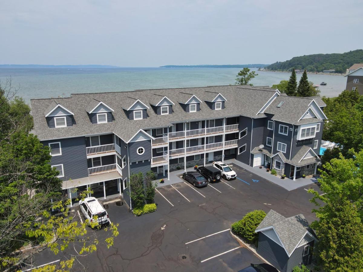 103 North Shore Inn Traverse City Eksteriør billede
